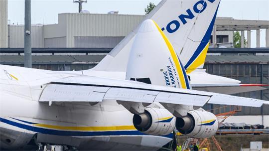 Bis heute hat sich die Bundesregierung nicht öffentlich dazu geäußert, wer aus ihrer Sicht hinter der Drohnen-Attacke auf dem Leipziger Flughafen steckt. (Archivbild) 