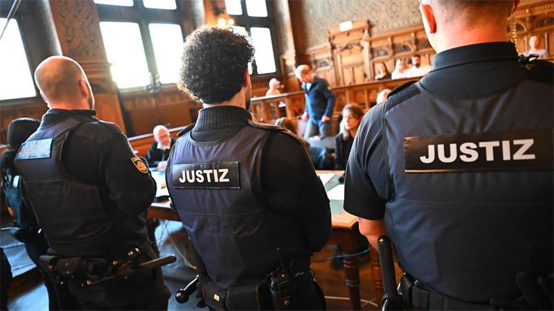 Tödlicher Streit in Bremer Neustadt Bis in den Januar sind insgesamt 20 Verhandlungstermine angesetzt.