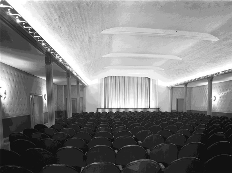 Bis in die 70er Jahre wurde der Saal von Kino Meyer noch für jede Vorstellung einzeln bestuhlt. Streaming im eigenen Wohnzimmer, wie Netflix, war damals noch undenkbar. Foto Kachmann