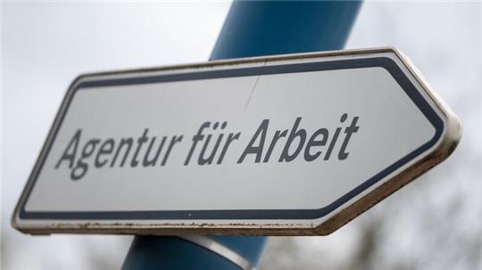 Bis spätestens 31. März müssen Unternehmen mit mehr als 20 Beschäftigten ihre Beschäftigungsdaten anzeigen.