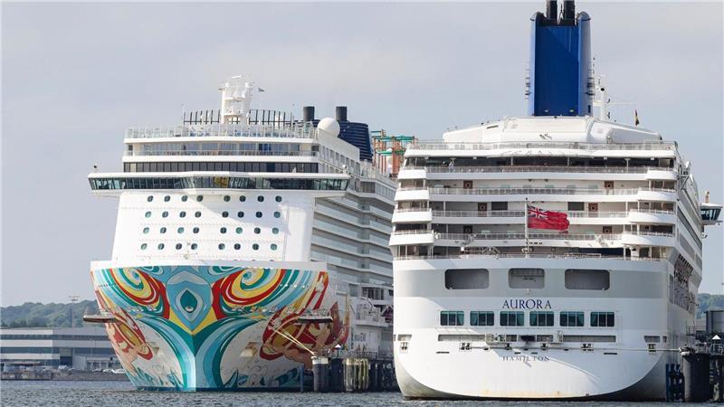 Bis zu 10.000 Menschen fahren auf einem Kreuzfahrtschiff mit (Symbolbild). Da ist es kaum zu verhindern, dass es zu Straftaten kommt. Eine Studie aus Bremerhaven greift dieses Thema auf. 