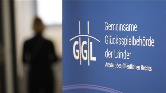 Bis zu 30.000 Euro bei Online Glücksspiele verlieren? Voraussetzung ist nach GGL eine nachgewiesene wirtschaftliche Leistungsfähigkeit. (Symbolbild)