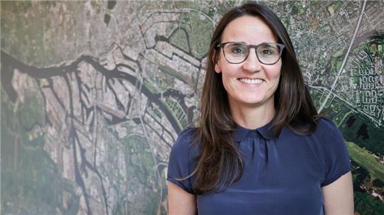 Bis zum Jahreswechsel möchte Stadtentwicklungssenatorin Karen Pein (SPD) einen neuen „Hamburg-Standard“ vorlegen, der das Bauen von Wohnungen um bis zu einem Drittel verbilligt.