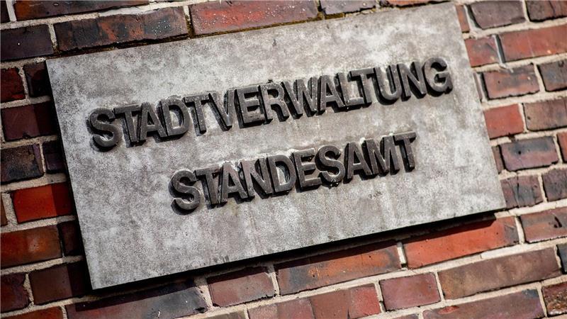 Bisher gilt für Hauptverwaltungsbeamte wie Bürgermeister und Landräte in Niedersachsen ein Mindestalter von 23 Jahren. (Symbolbild)