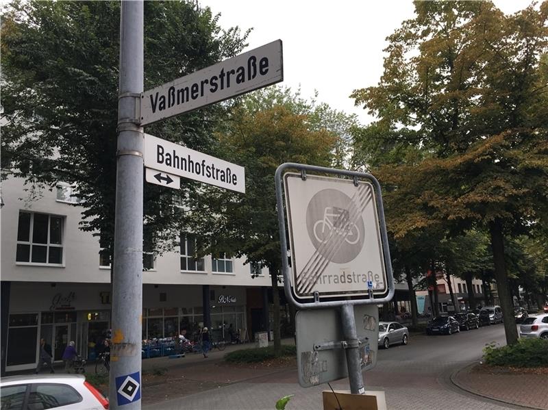 Bisher ist nur die an die Bahnhofstraße angrenzende Vaßmerstraße Fahrradstraße. In Zukunft könnte es aber der ganze Bereich sein.  Foto: Wisser