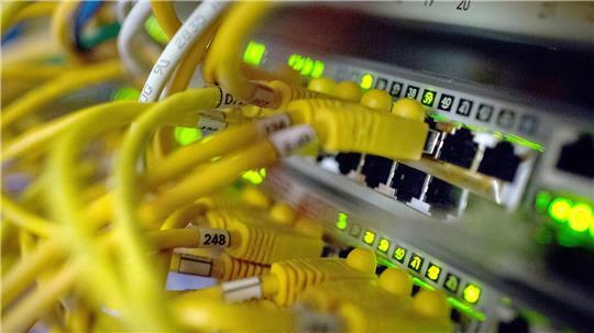 Bisher wagten sich vor allem private Unternehmen oder Fintechs an diese Technologie heran. (Symbolbild)