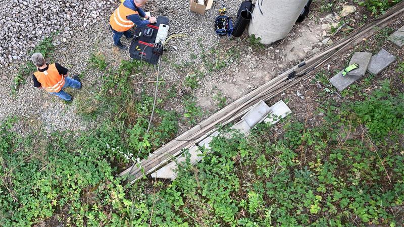 Kabel an Bahnstrecke durchtrennt – Polizei vermutet Sabotage Bislang gibt es keine Hinweise auf Täter.