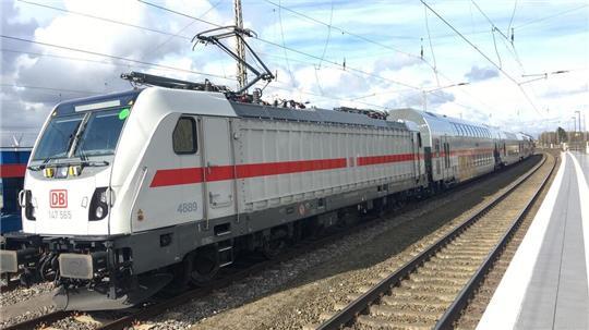 Bitter: Die IC-Anbindung Bremerhavens wird ab dem Fahrplanwechsel Mitte Dezember eingestellt. Das teilte die Deutsche Bahn am Freitag mit.