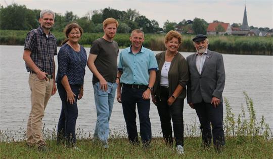 Björn Lühders, Silvia Hotopp-Prigge, Kersten Busch, Timo Siegmund, Angela Quast und Peter Rolker (von links) wollen für die FDP in den Rat der Gemeinde Jork einziehen.