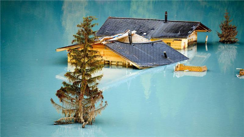 Blatten (Schweiz): Dorf im Wasser – Projekt „Blatten 2030“ startet mit dem Wiederaufbau nach Erdrutsch-Katastrophe