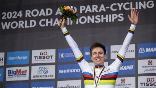 Bleibt dem UAE-Team noch lange erhalten: Rad-Superstar Tadej Pogacar. 