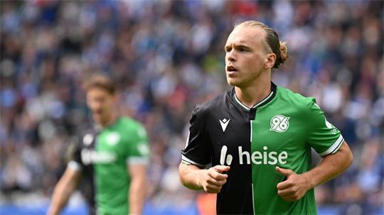 Bleibt in Hannover: Stürmer Lars Gindorf.