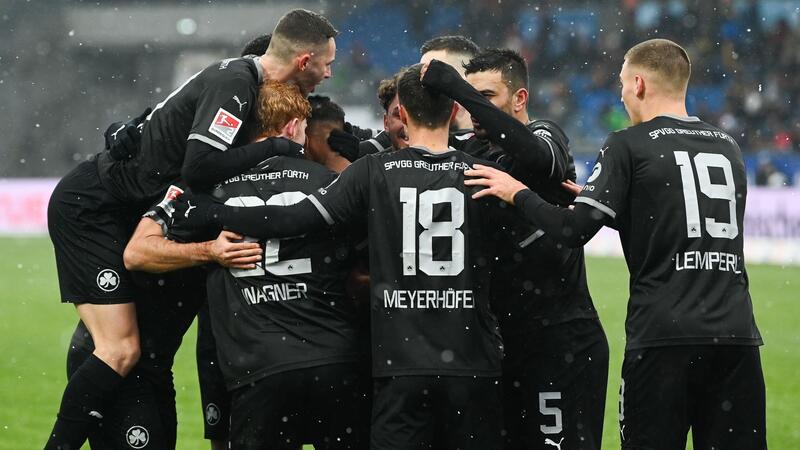 Bleibt nach dem Sieg in Braunschweig an der Spitzengruppe der 2. Liga dran: Die SpVgg Greuther Fürth.