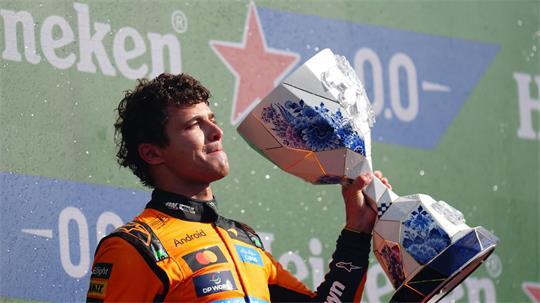 Bleibt noch länger bei McLaren: Weltmeister Lando Norris. (Archivbild)
