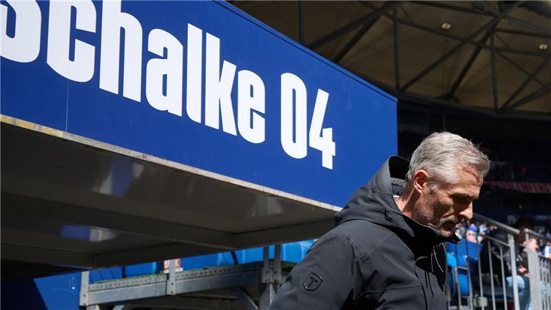 Schalke: Gespräch mit van Wonderen - „Es war positiv“ Bleibt van Wonderen Schalke-Trainer?