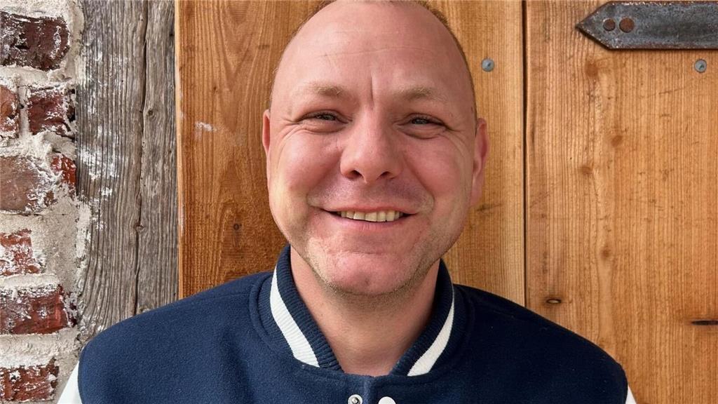 "Blendend, wir haben gerade einen Catering-Auftrag für eine Silberhochzeit im Au...