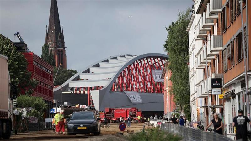 Blick auf Hamburgs neue Sternbrücke.