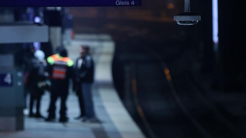 Blick auf das Gebäude der Bundespolizei am Flughafen Hamburg.
