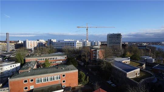 Blick auf das Gelände des Universitätsklinikums Schleswig-Holstein (UKSH).