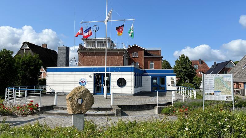 Blick auf das Haus der Maritimen Landschaft.