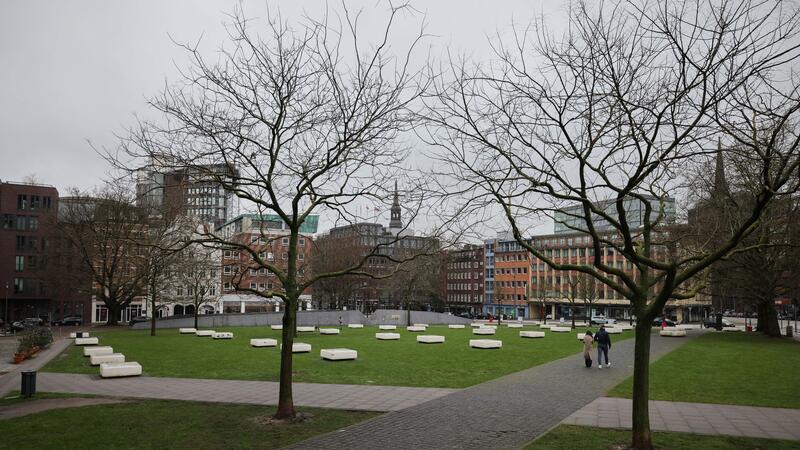 Blick auf den Domplatz am Speersort in der Innenstadt.