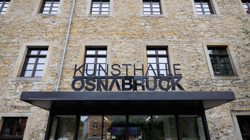 Künstlerin wehrt sich gegen CDU-Kritik Blick auf den Eingang der Kunsthalle Osnabrück.
