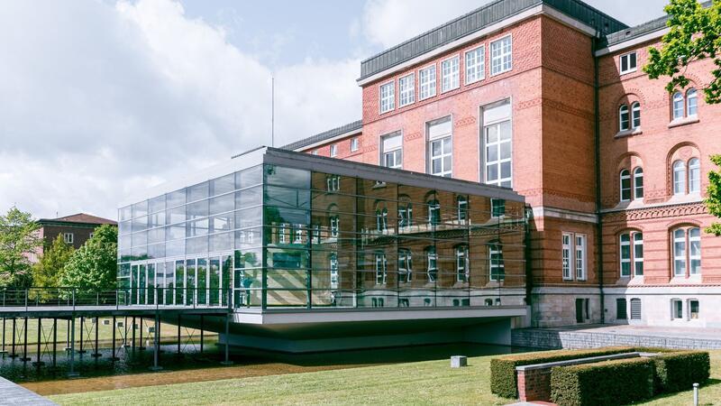 Landtag gegen Expertenanhörung für besseren Ostseeschutz Blick auf den Plenarsaal des Schleswig-Holsteinischen Landtags in Kiel.