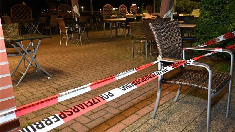 Revision verworfen: Urteil gegen Stader Imbiss-Mörder ist rechtskräftig Blick auf den Tatort: die Terrasse des Restaurants „Renas“.