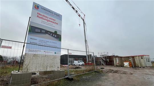 Blick auf die Baustelle der neuen Rettungswache in Guderhandviertel.
