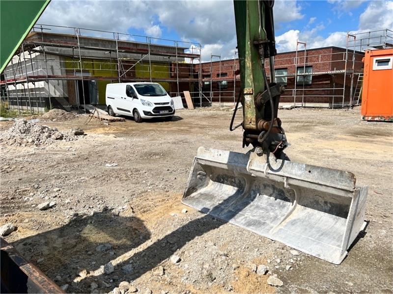 Landkreis Stade baut vier neue Rettungswachen Blick auf die Baustelle in Drochtersen: Hier entsteht die neue Rettungswache. Foto: Landkreis Stade / Daniel Beneke