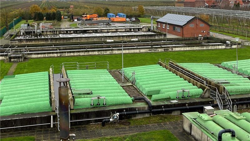 Abwasser und Etat: Gemeinderat Jork stellt Weichen nach Schiet-Streit Blick auf die Kläranlage in Wetterndorf.