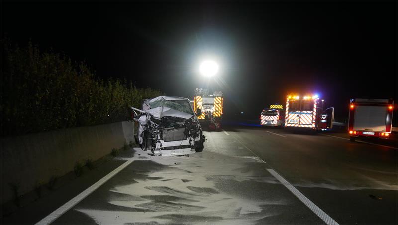 Blick auf die Unfallstelle auf der Autobahn 1.