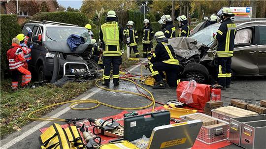 Blick auf die Unfallstelle auf der L123 zwischen Horneburg und Issendorf.