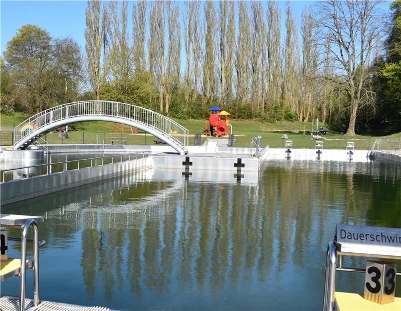 Blick in das Freibad in Horneburg nach dem Winterschlaf. Fotos: Vasel