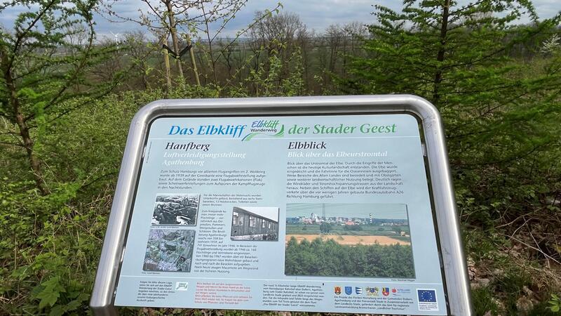 Blick vom Hanfberg bei Agathenburg in die Marsch: Dieser ist eine Station des 16 Kilometer langen neuen Elbkliff-Wanderwegs zwischen Horneburg und Stade.