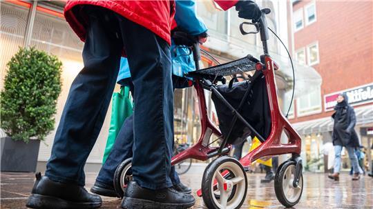 Blickpunkt Rente: Wie viel mehr oder weniger es künftig gibt, entscheidet sich im Bundestag. (Symbolfoto)