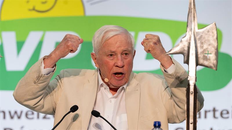 Blocher hat für den Fall der Niederlage schon ein Weitermachen angekündigt (Archivbild)