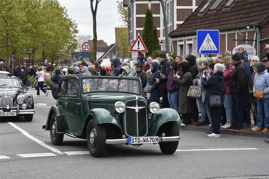 Blütenkorso, Krönung und Programm: Das war das Blütenfest 2026.