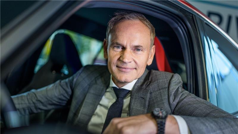 VW-Chef Blume: Verbrenner-Aus 2035 ist „unrealistisch“ Blume: „Wir sehen als Zukunftstechnologie ganz klar die Elektromobilität“.