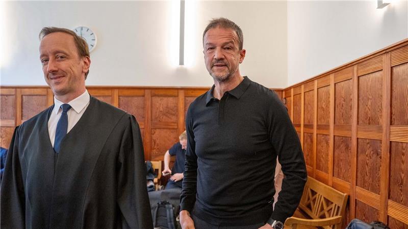 Einigung möglich: Hertha würde Bobic 3,2 Millionen zahlen Bobic erschien persönlich vor Gericht.