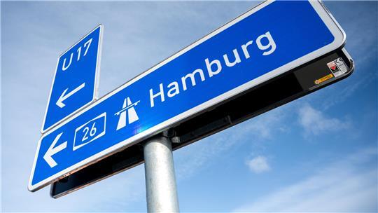Bodenuntersuchungen zum Bau der A26-Ost an einem anderen Abschnitt auf dem Gelände des früheren Kohlekraftwerks Moorburg.