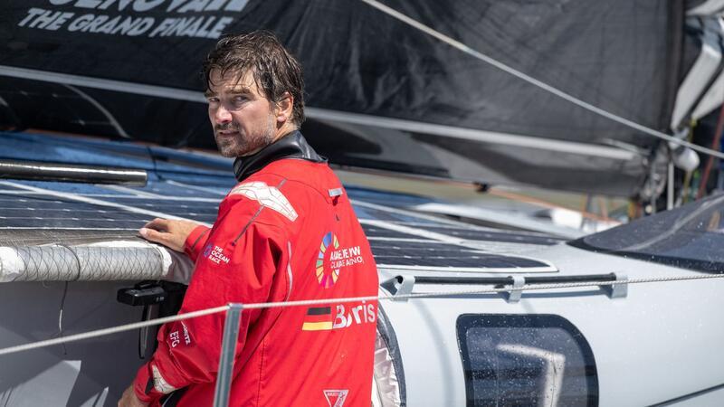 Team Malizia fällt mit Kompass-Problemen zurück Boris Herrmann auf „Malizia – Seaexplorer“.