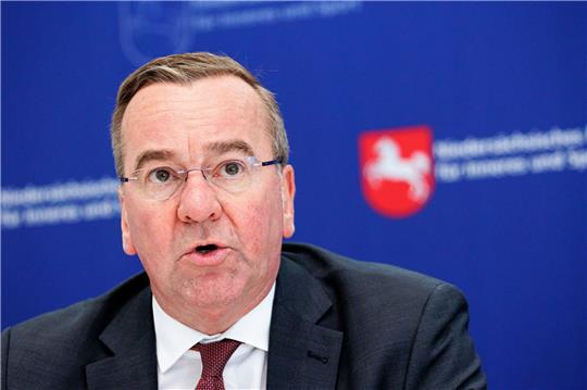 Boris Pistorius (SPD), Innenminister Niedersachsen, spricht.