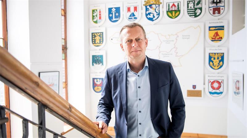 Neue Bürgermeister gesucht: Fünf ostfriesische Inseln wählen Borkums amtierender Inselbürgermeister Jürgen Akkermann tritt erneut zur Wahl an. (Archivbild)