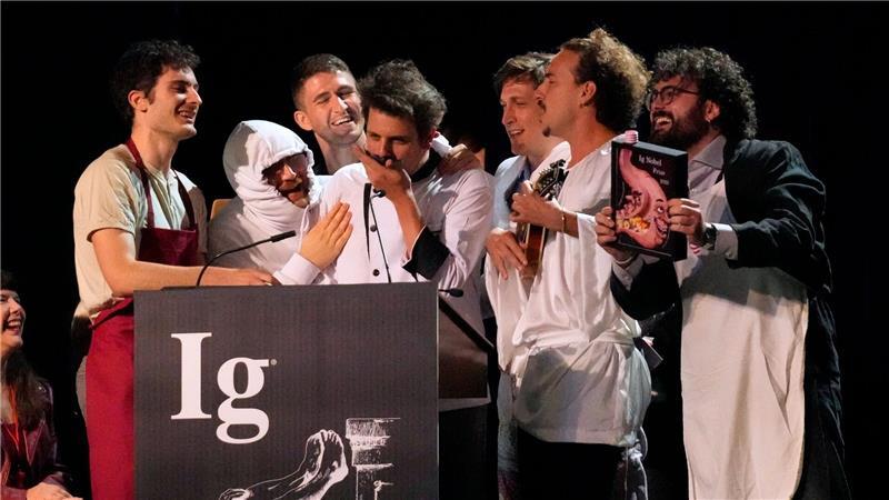 Boston: Ig-Nobelpreis für Ernährung geht an Forscherteam für Pizza-Studie mit Eidechsen