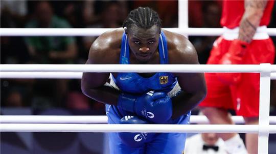 Boxer Nelvie Tiafack hat eine olympische Medaille sicher.