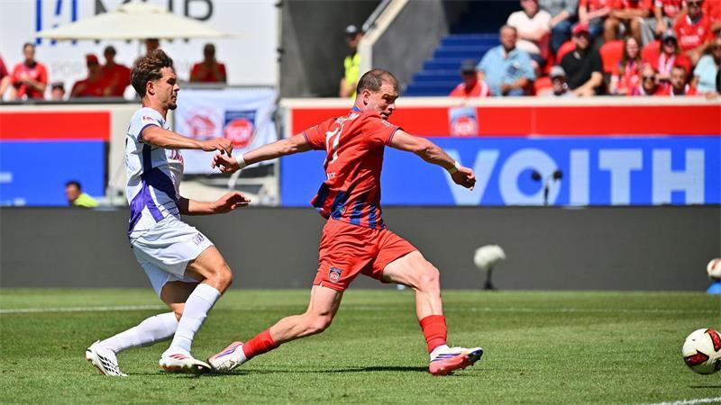 Brachte den 1. FC Heidenheim in Führung: Budu Siwsiwadse (r). 