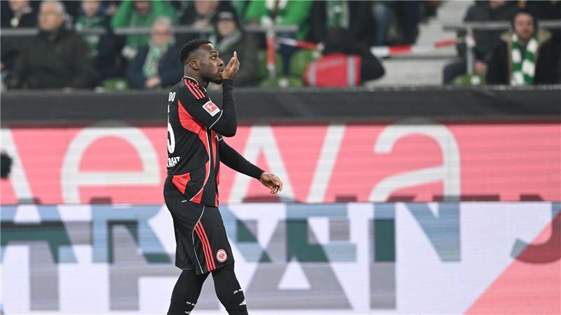 Brachte die Frankfurter mit seinem ersten Bundesliga-Treffer in Führung: Arnaud Kalimuendo