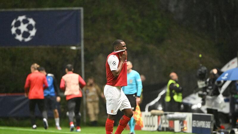 Bragas Sikou Niakaté sah in der ersten Halbzeit die Rote Karte.
