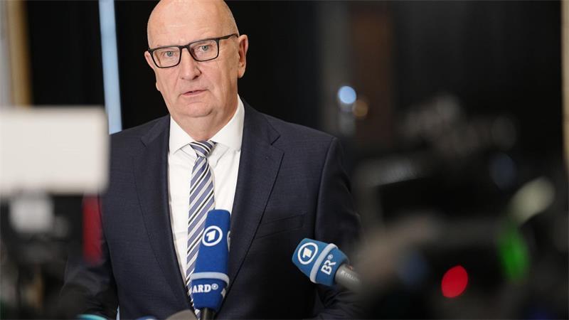 Brandenburgs Ministerpräsident Dietmar Woidke (SPD) dringt auf niedrigere Strompreise für Verbraucher. (Archivbild) 